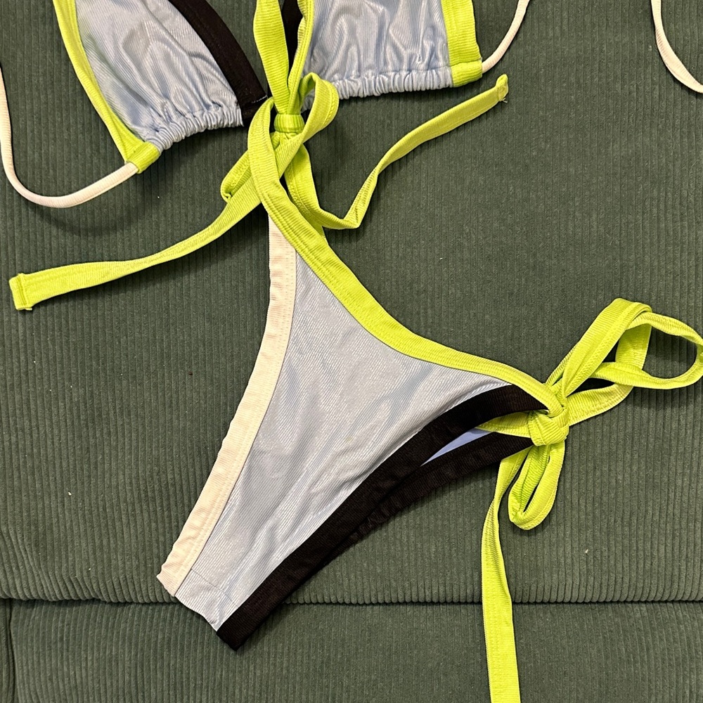 Vibrant Lime and Black Bikini Set - Picture 2 of 3